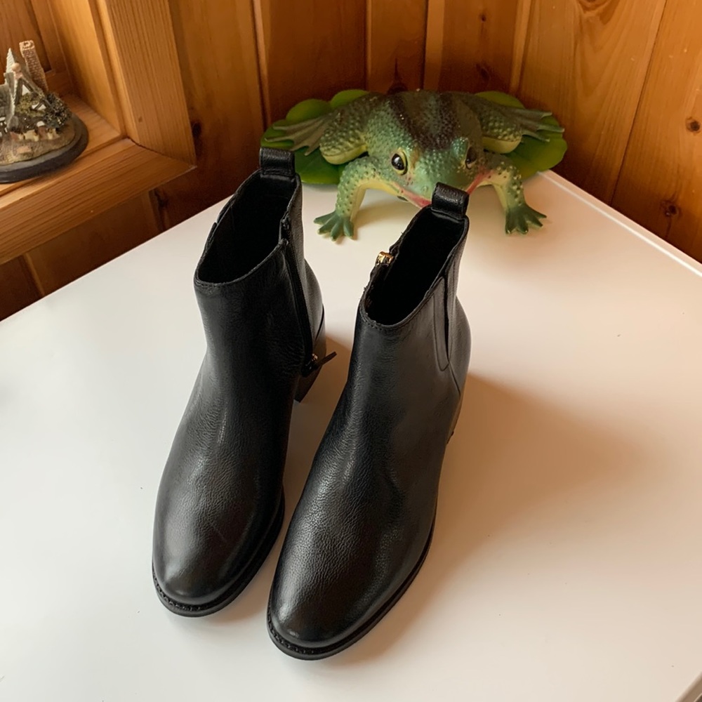 NWOT Cole Haan booties. Size 6 1/2 B
